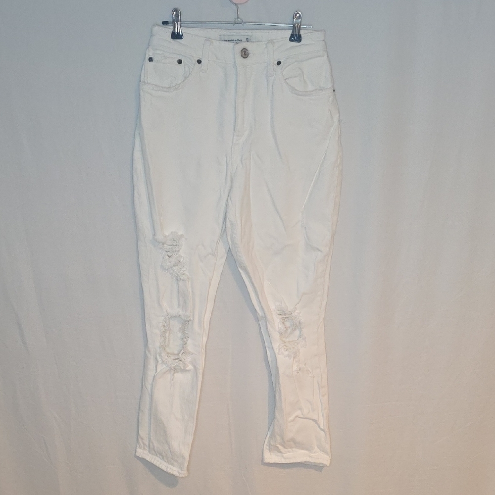 Abercrombie & Fitch White Cropped Jeans